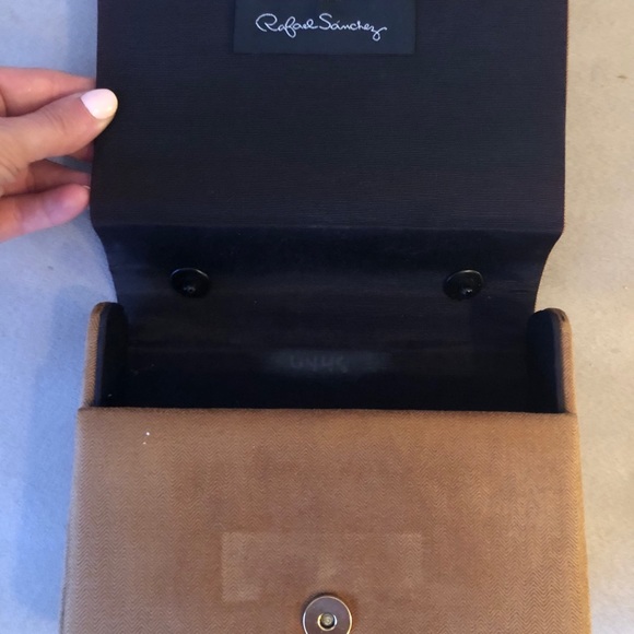Rafael Sanchez hand bag - Picture 2 of 5
